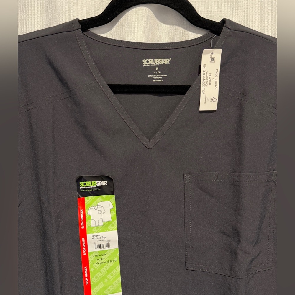 NWT Scrubstar Premium Unisex Scrub V-Neck Top Pewter Soft Stretch WM03T921 Sz S - Picture 4 of 10